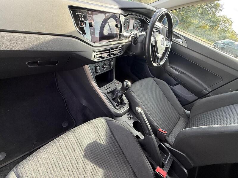 Volkswagen Polo 1.0 TSI SE Hatchback 5dr Petrol Manual Euro 6 (s/s) (95 ps) - U10003354