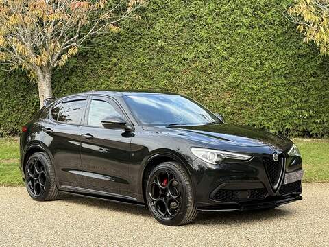 Alfa Romeo Stelvio 2.0T Veloce SUV 5dr Petrol Auto Q4 AWD Euro 6 (s/s) (280 ps) - U10003357