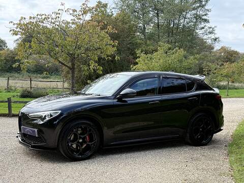 Alfa Romeo Stelvio 2.0T Veloce SUV 5dr Petrol Auto Q4 AWD Euro 6 (s/s) (280 ps) - U10003357