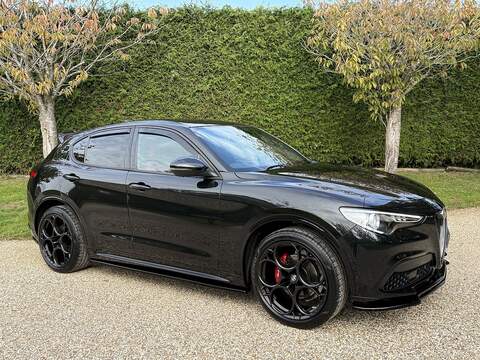 Alfa Romeo Stelvio 2.0T Veloce SUV 5dr Petrol Auto Q4 AWD Euro 6 (s/s) (280 ps) - U10003357
