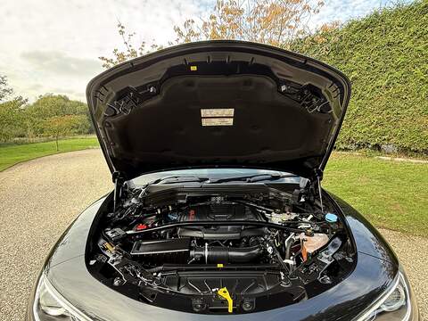 Alfa Romeo Stelvio 2.0T Veloce SUV 5dr Petrol Auto Q4 AWD Euro 6 (s/s) (280 ps) - U10003357