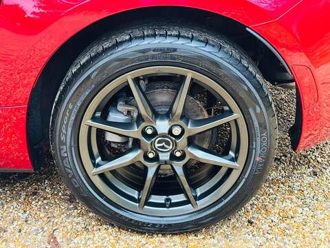 Mazda MX-5 RF 1.5 SKYACTIV-G Sport Nav Convertible 2dr Petrol Manual Euro 6 (131 ps) - U10003359