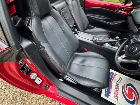Mazda MX-5 RF 1.5 SKYACTIV-G Sport Nav Convertible 2dr Petrol Manual Euro 6 (131 ps) - U10003359