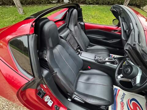 Mazda MX-5 RF 1.5 SKYACTIV-G Sport Nav Convertible 2dr Petrol Manual Euro 6 (131 ps) - U10003359
