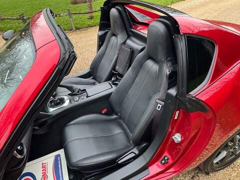 Mazda MX-5 RF 1.5 SKYACTIV-G Sport Nav Convertible 2dr Petrol Manual Euro 6 (131 ps) - U10003359