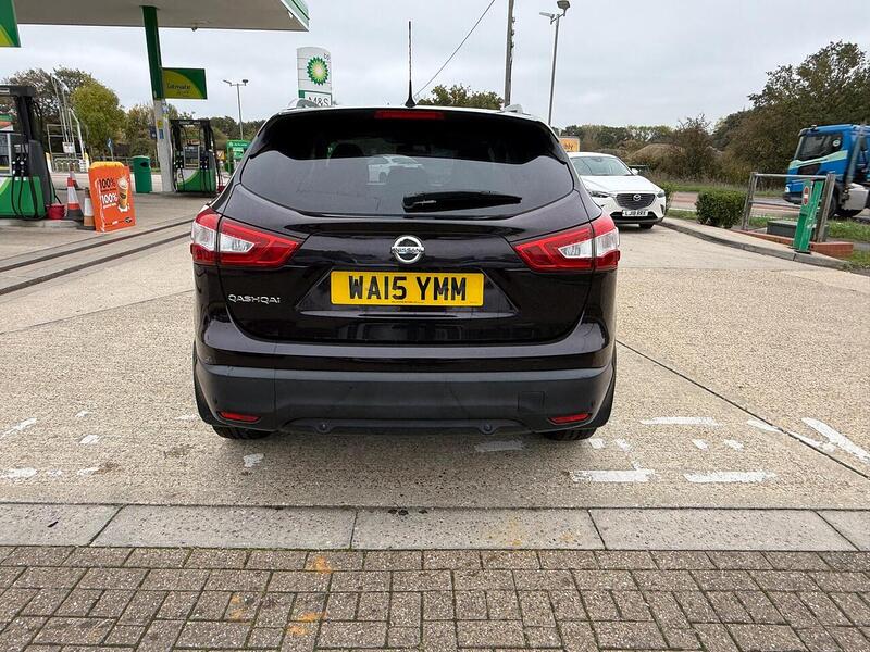Nissan Qashqai 1.6 dCi Tekna SUV 5dr Diesel Manual 2WD Euro 5 (s/s) (130 ps) - U10003360