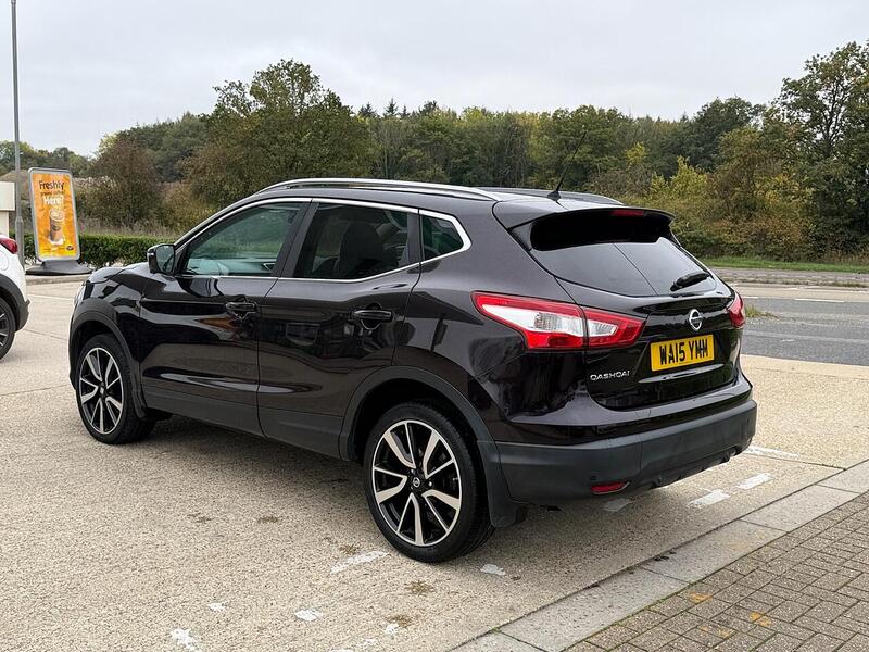 Nissan Qashqai 1.6 dCi Tekna SUV 5dr Diesel Manual 2WD Euro 5 (s/s) (130 ps) - U10003360