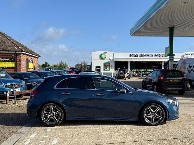 Mercedes-Benz A Class 1.3 A180 AMG Line (Premium Plus) 7G-DCT Euro 6 (s/s) 5dr - U10003364