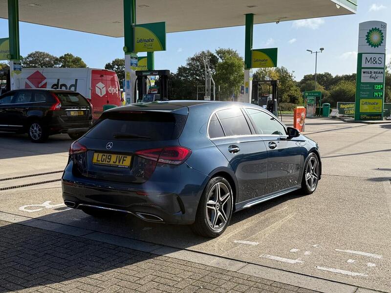 Mercedes-Benz A Class 1.3 A180 AMG Line (Premium Plus) 7G-DCT Euro 6 (s/s) 5dr - U10003364