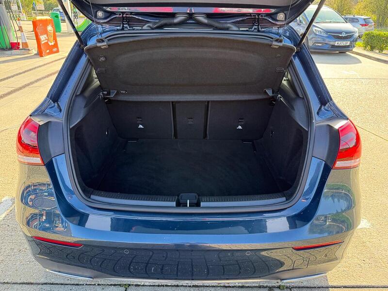 Mercedes-Benz A Class 1.3 A180 AMG Line (Premium Plus) 7G-DCT Euro 6 (s/s) 5dr - U10003364