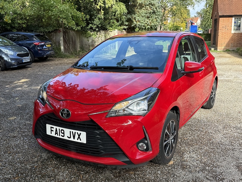 Toyota Yaris 1.5 VVT-i Icon Tech Euro 6 5dr - U10003366