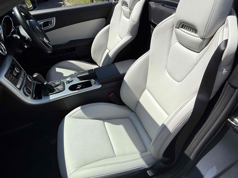 Mercedes-Benz SLK SLK200 AMG Sport Convertible 1.8 Automatic Petrol - U10003367