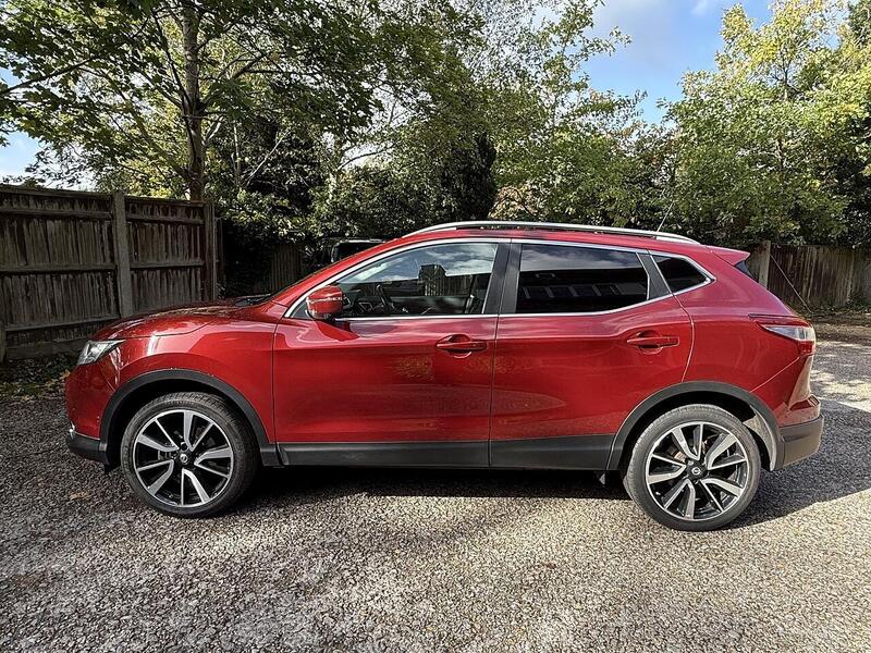 Nissan Qashqai dCi Tekna SUV 1.5 Manual Diesel - U10003370
