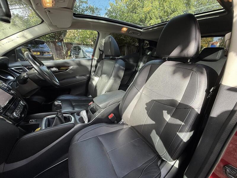 Nissan Qashqai dCi Tekna SUV 1.5 Manual Diesel - U10003370