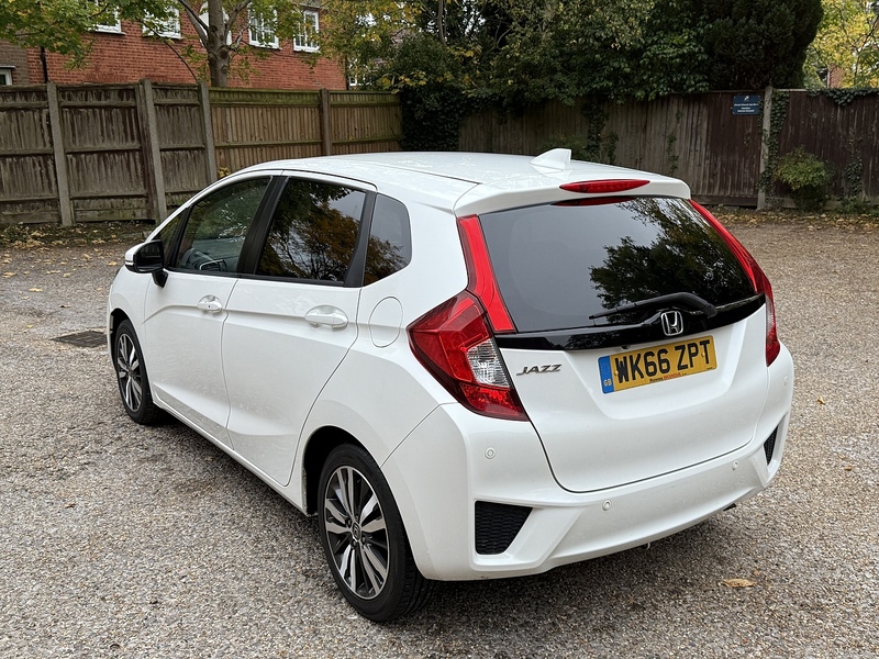 Honda Jazz 1.3 i-VTEC EX Navi Hatchback 5dr Petrol Manual Euro 6 (s/s) (102 ps) - U10003375