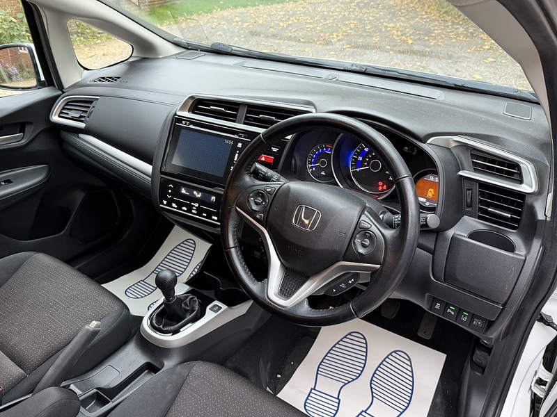 Honda Jazz 1.3 i-VTEC EX Navi Hatchback 5dr Petrol Manual Euro 6 (s/s) (102 ps) - U10003375