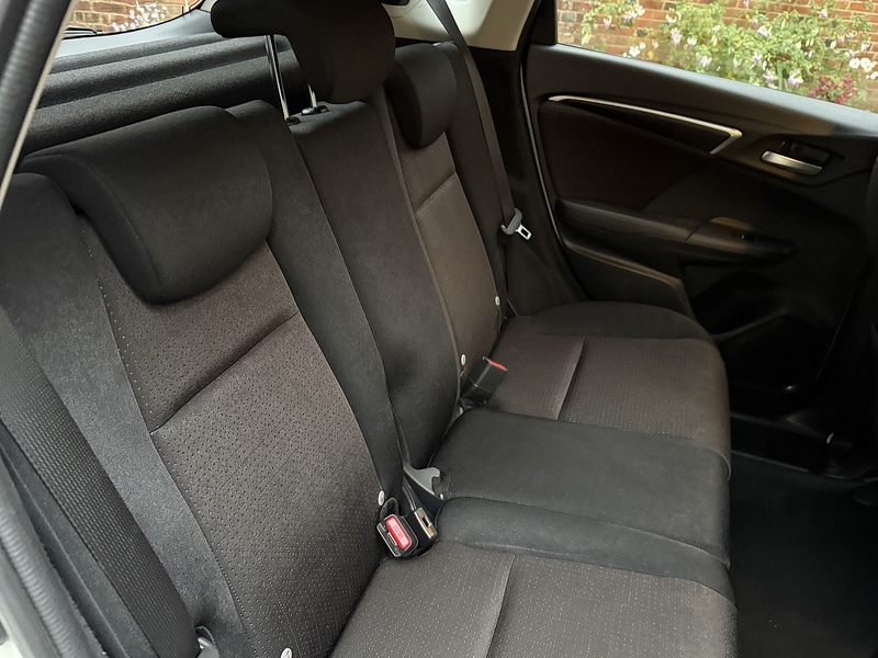 Honda Jazz 1.3 i-VTEC EX Navi Hatchback 5dr Petrol Manual Euro 6 (s/s) (102 ps) - U10003375