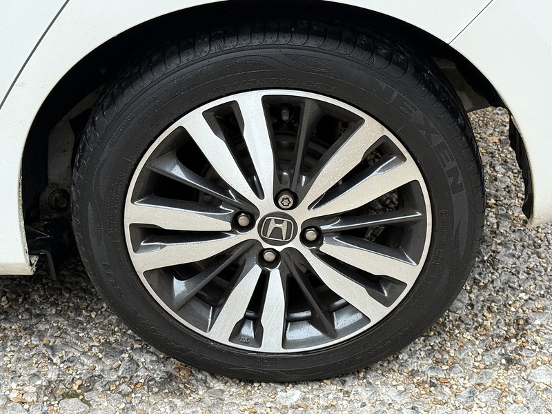 Honda Jazz 1.3 i-VTEC EX Navi Hatchback 5dr Petrol Manual Euro 6 (s/s) (102 ps) - U10003375