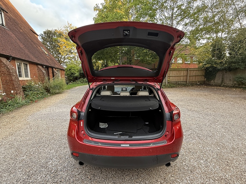 Mazda Mazda3 2.0 SKYACTIV-G Sport Nav Hatchback 5dr Petrol Manual Euro 5 (s/s) (165 ps) - U10003377