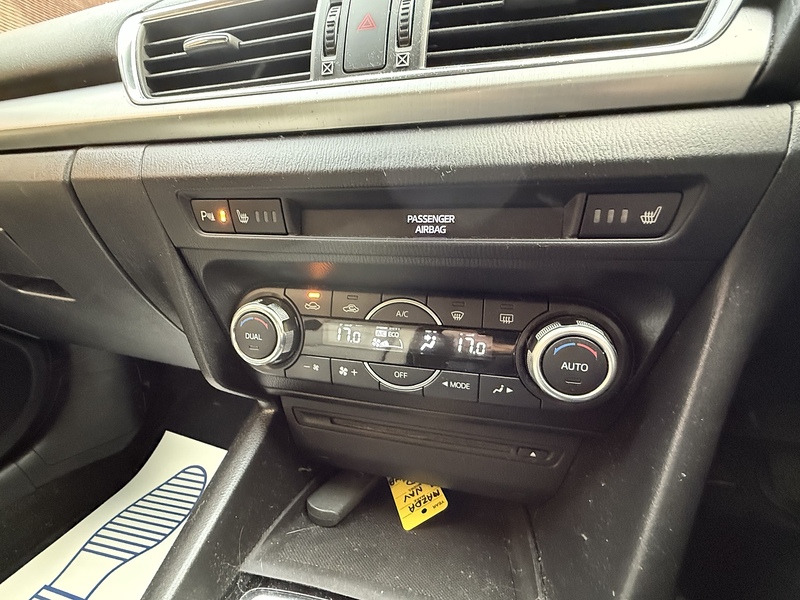 Mazda Mazda3 2.0 SKYACTIV-G Sport Nav Hatchback 5dr Petrol Manual Euro 5 (s/s) (165 ps) - U10003377
