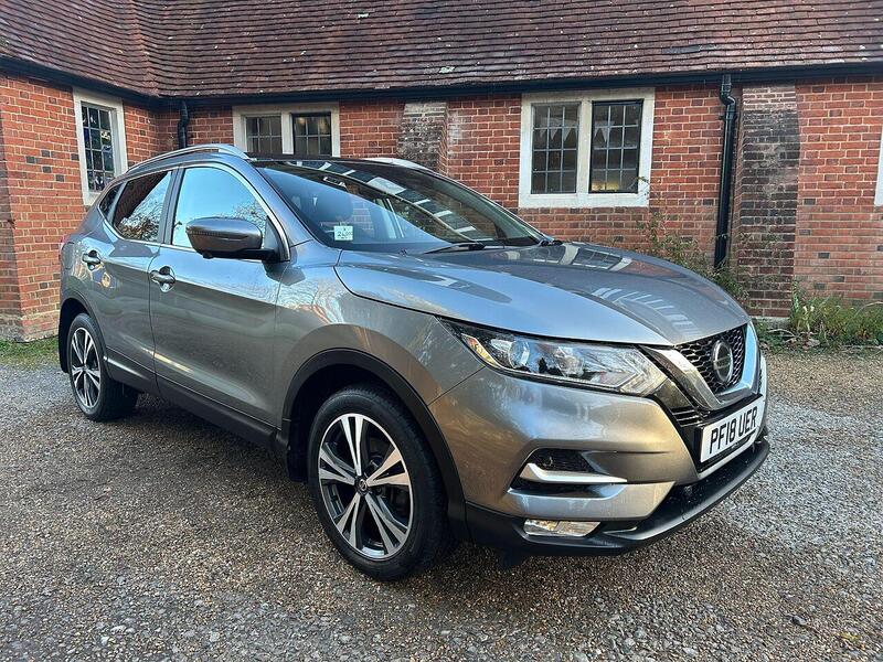 Nissan Qashqai 1.2 DIG-T N-Connecta SUV 5dr Petrol Manual Euro 6 (s/s) (115 ps) - U10003380