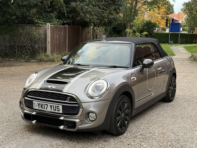 MINI Convertible 2.0 Cooper S Convertible 2dr Petrol Manual Euro 6 (s/s) (192 ps) - U10003381
