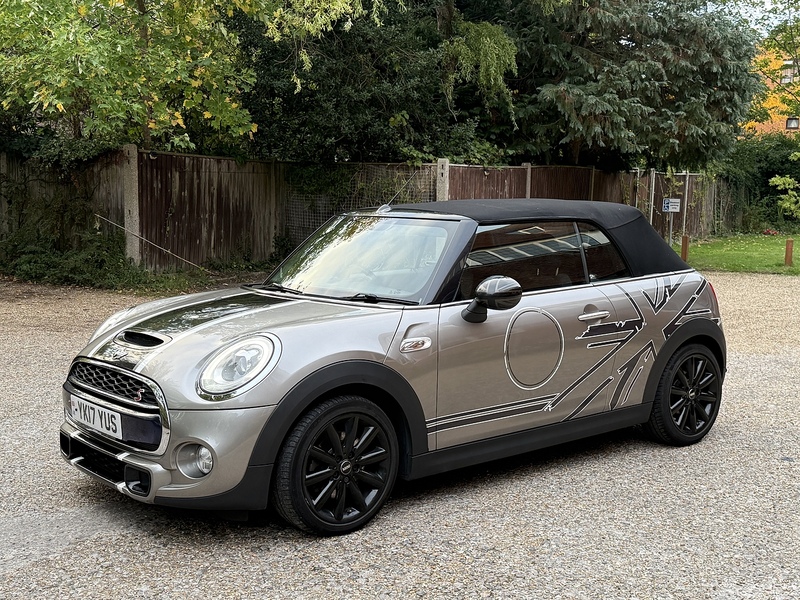 MINI Convertible 2.0 Cooper S Convertible 2dr Petrol Manual Euro 6 (s/s) (192 ps) - U10003381