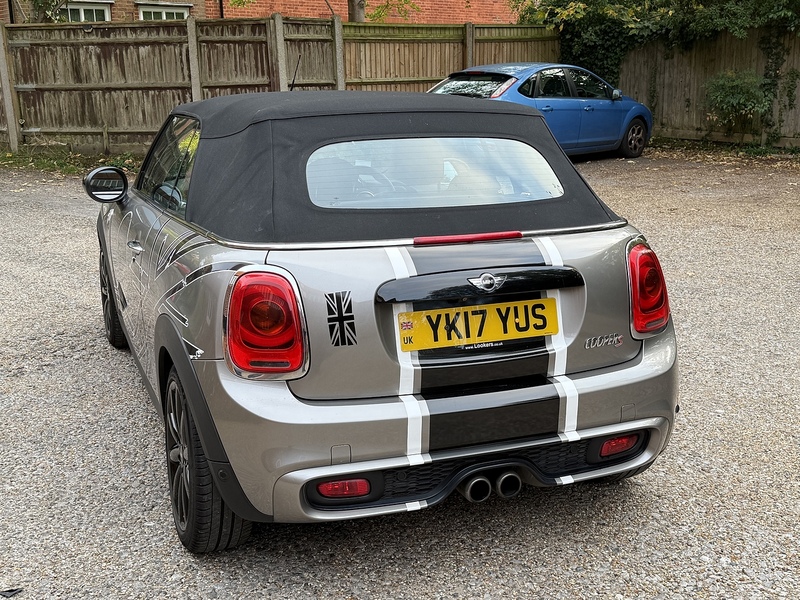 MINI Convertible 2.0 Cooper S Convertible 2dr Petrol Manual Euro 6 (s/s) (192 ps) - U10003381