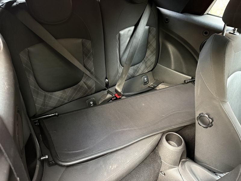 MINI Convertible 2.0 Cooper S Convertible 2dr Petrol Manual Euro 6 (s/s) (192 ps) - U10003381