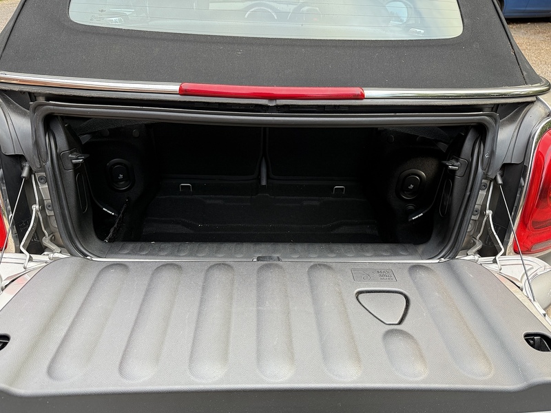 MINI Convertible 2.0 Cooper S Convertible 2dr Petrol Manual Euro 6 (s/s) (192 ps) - U10003381