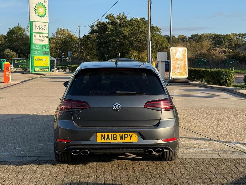 Volkswagen Golf 2.0 TSI R Hatchback 5dr Petrol Manual 4Motion Euro 6 (s/s) (310 ps) - U10003382