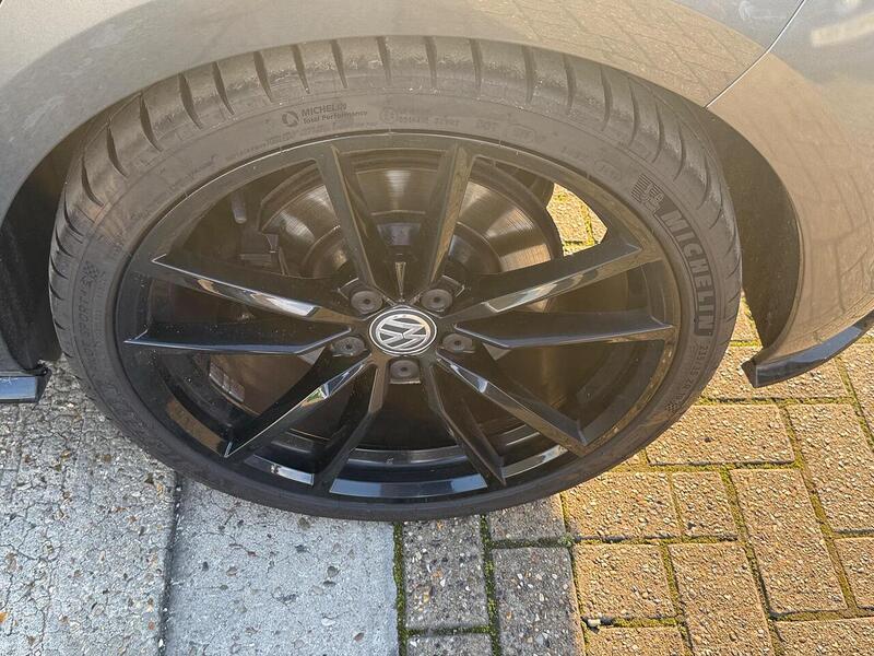 Volkswagen Golf 2.0 TSI R Hatchback 5dr Petrol Manual 4Motion Euro 6 (s/s) (310 ps) - U10003382