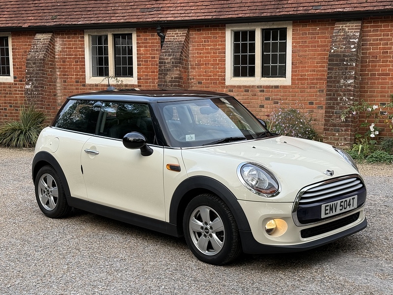 MINI Hatch 1.5 Cooper Hatchback 3dr Petrol Manual Euro 6 (s/s) (136 ps) - U10003384