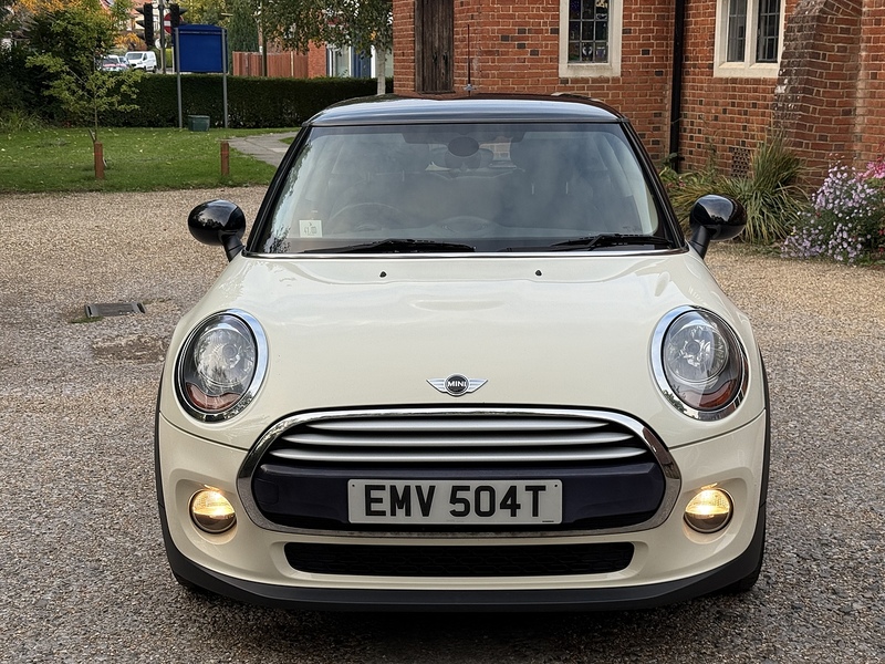 MINI Hatch 1.5 Cooper Hatchback 3dr Petrol Manual Euro 6 (s/s) (136 ps) - U10003384