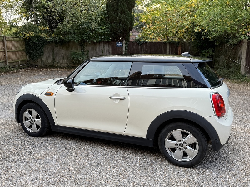 MINI Hatch 1.5 Cooper Hatchback 3dr Petrol Manual Euro 6 (s/s) (136 ps) - U10003384
