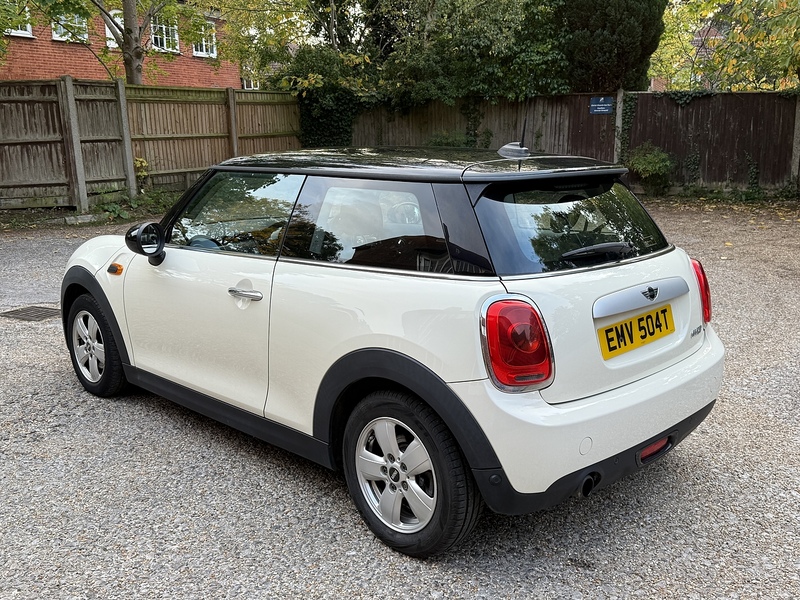 MINI Hatch 1.5 Cooper Hatchback 3dr Petrol Manual Euro 6 (s/s) (136 ps) - U10003384