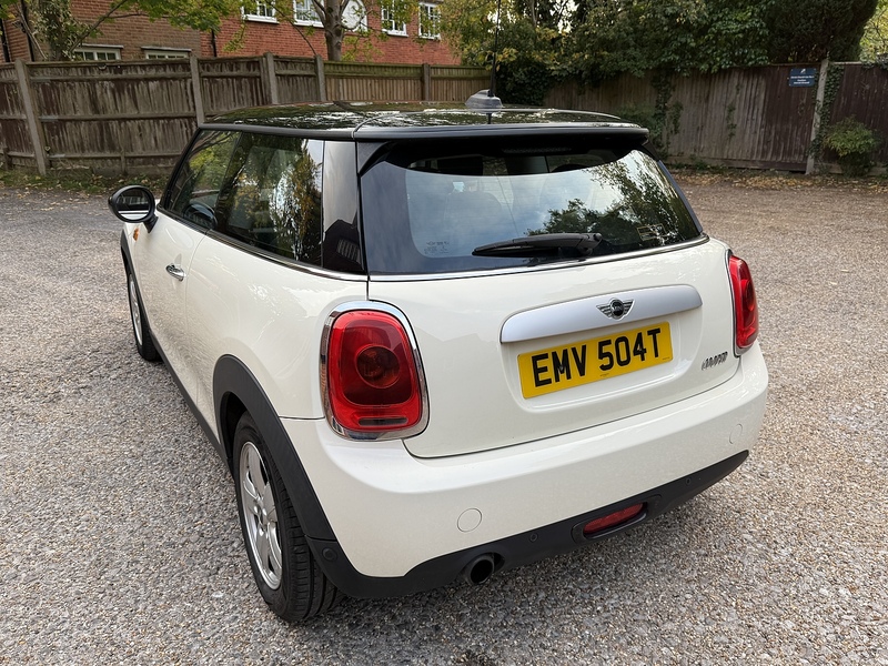 MINI Hatch 1.5 Cooper Hatchback 3dr Petrol Manual Euro 6 (s/s) (136 ps) - U10003384