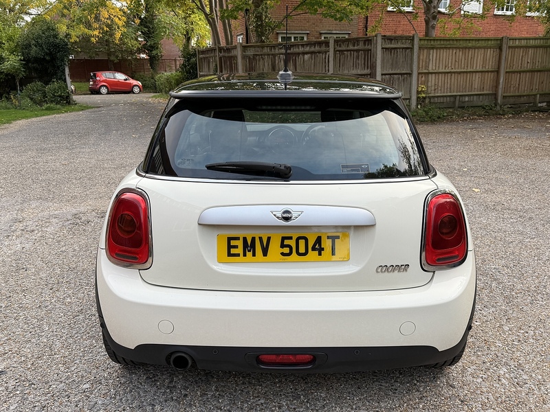 MINI Hatch 1.5 Cooper Hatchback 3dr Petrol Manual Euro 6 (s/s) (136 ps) - U10003384