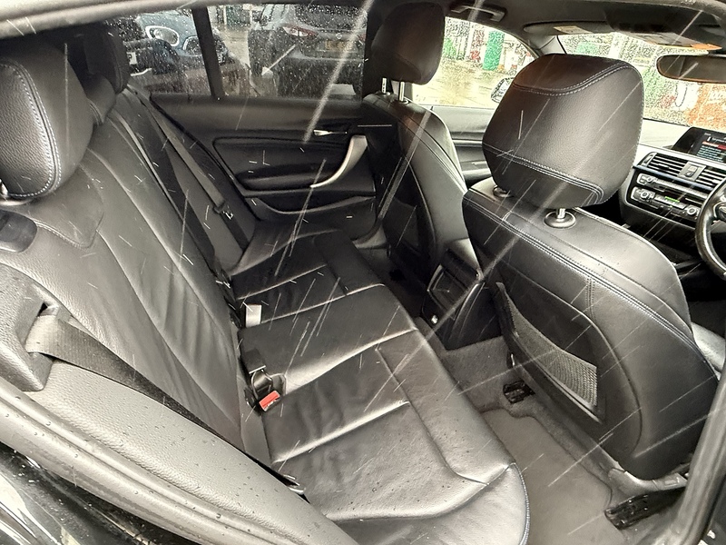 BMW 1 Series 2.0 120i M Sport Hatchback 5dr Petrol Auto Euro 6 (s/s) (184 ps) - U10003385