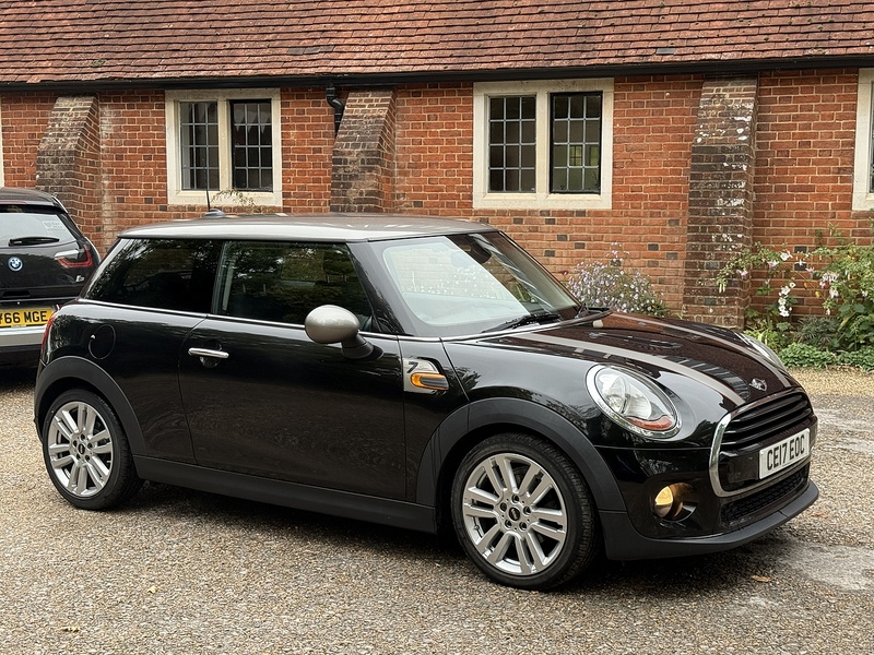 MINI Hatch 1.5 Cooper Seven Hatchback 3dr Petrol Manual Euro 6 (s/s) (136 ps) - U10003386