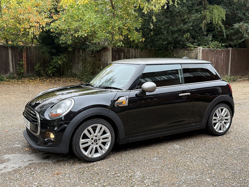 MINI Hatch 1.5 Cooper Seven Hatchback 3dr Petrol Manual Euro 6 (s/s) (136 ps) - U10003386