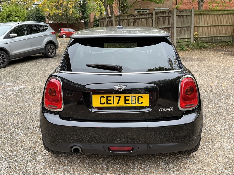 MINI Hatch 1.5 Cooper Seven Hatchback 3dr Petrol Manual Euro 6 (s/s) (136 ps) - U10003386
