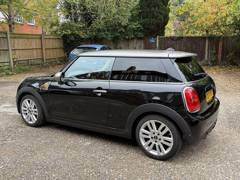 MINI Hatch 1.5 Cooper Seven Hatchback 3dr Petrol Manual Euro 6 (s/s) (136 ps) - U10003386