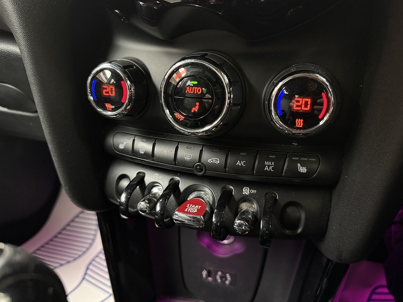 MINI Hatch 1.5 Cooper Seven Hatchback 3dr Petrol Manual Euro 6 (s/s) (136 ps) - U10003386