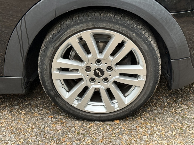 MINI Hatch 1.5 Cooper Seven Hatchback 3dr Petrol Manual Euro 6 (s/s) (136 ps) - U10003386