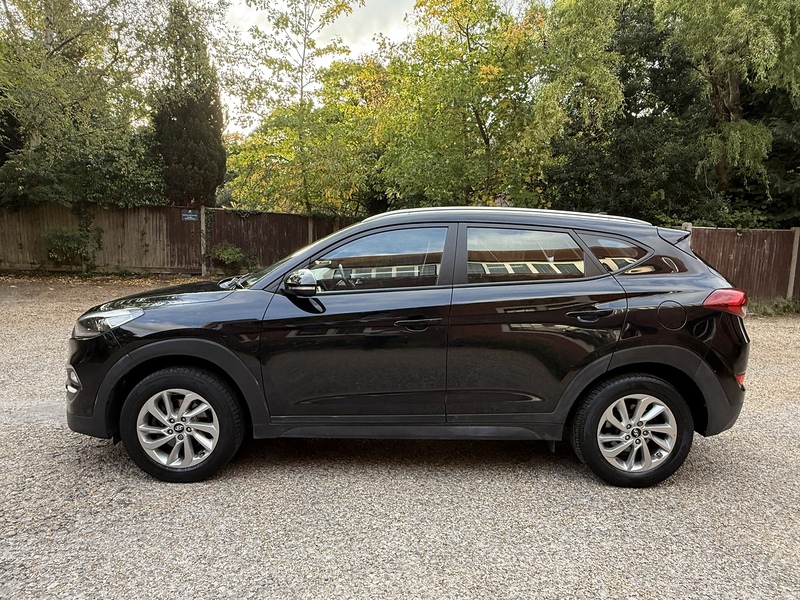 Hyundai TUCSON 1.7 CRDi Blue Drive SE Nav SUV 5dr Diesel Manual Euro 6 (s/s) (116 ps) - U10003387