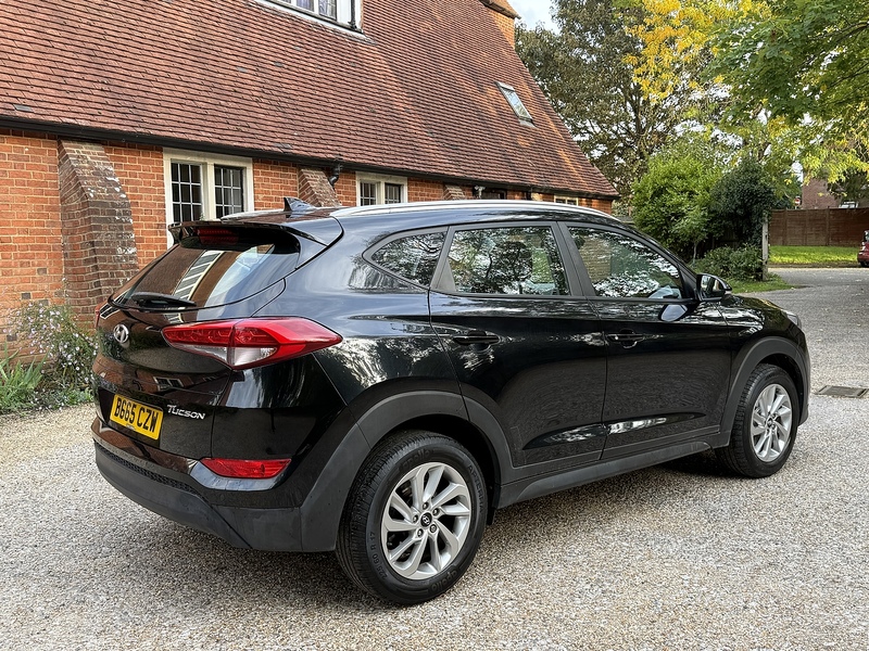 Hyundai TUCSON 1.7 CRDi Blue Drive SE Nav SUV 5dr Diesel Manual Euro 6 (s/s) (116 ps) - U10003387