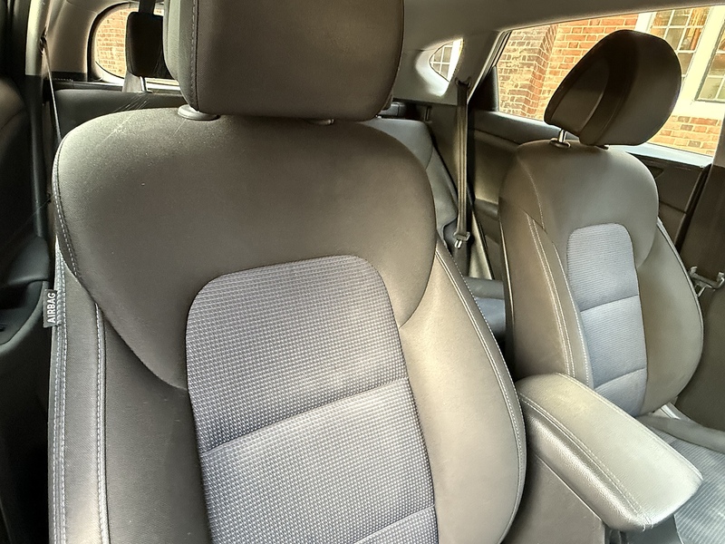 Hyundai TUCSON 1.7 CRDi Blue Drive SE Nav SUV 5dr Diesel Manual Euro 6 (s/s) (116 ps) - U10003387