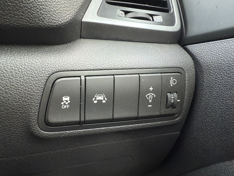 Hyundai TUCSON 1.7 CRDi Blue Drive SE Nav SUV 5dr Diesel Manual Euro 6 (s/s) (116 ps) - U10003387