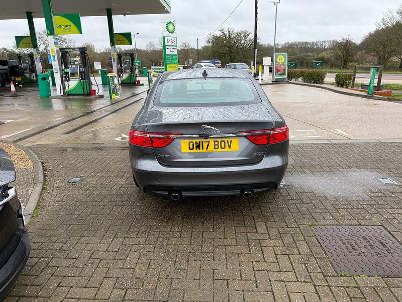 Jaguar XF 2.0d Portfolio Saloon 4dr Diesel Auto AWD Euro 6 (s/s) (240 ps) - U10003390